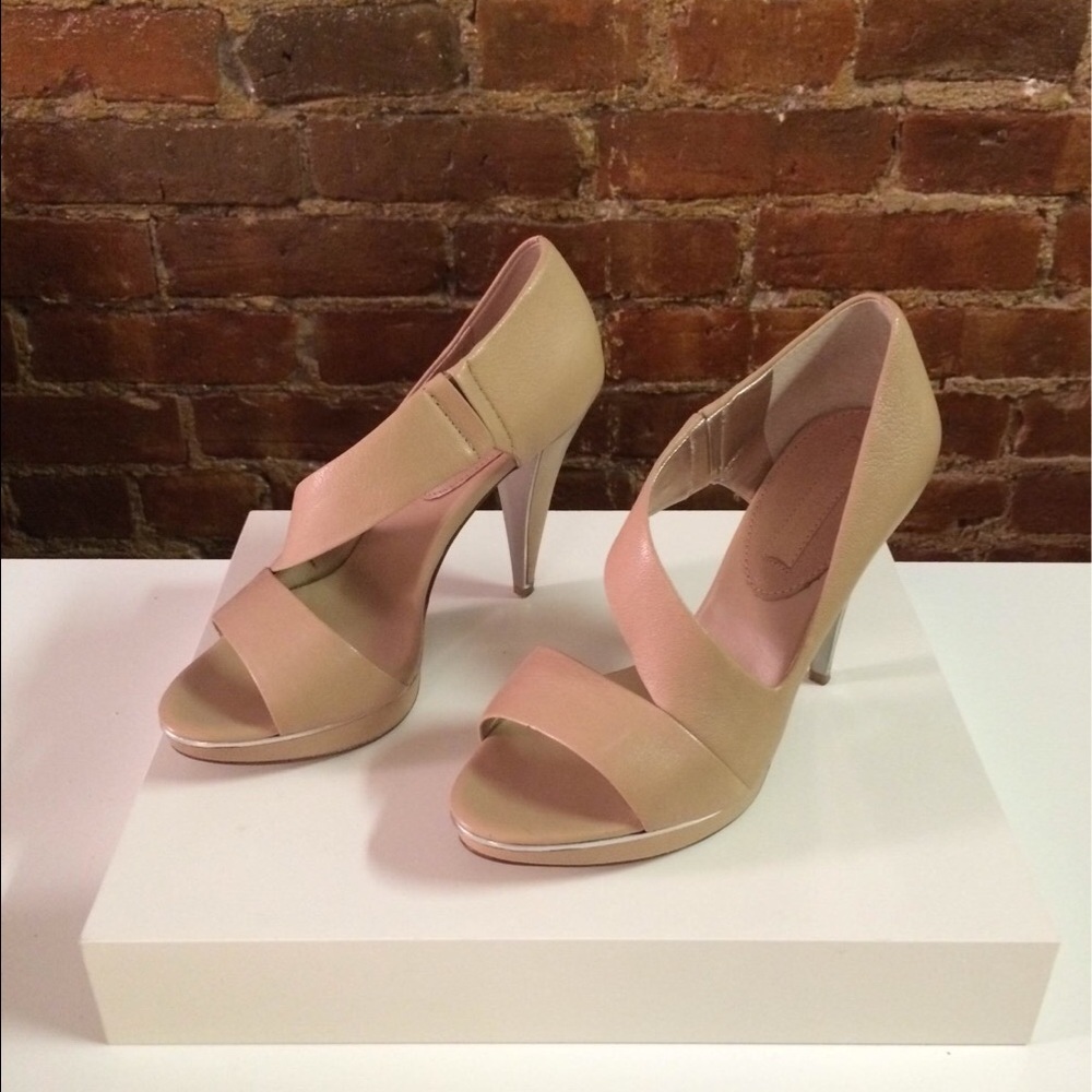Banana Republic Rocio Cross-Strap Platform Sandal